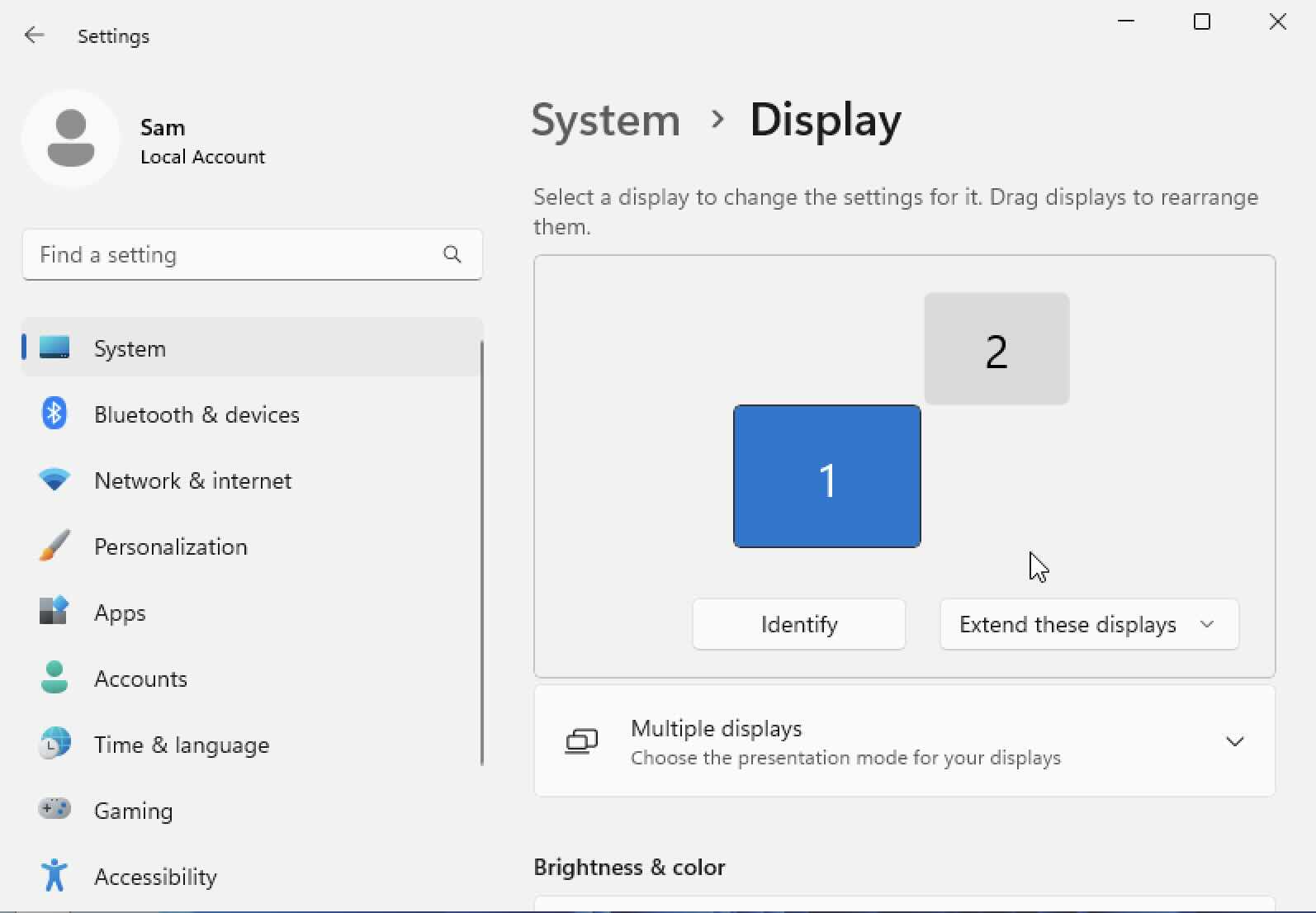 Windows 11 Settings - System - Display - Multiple Displays